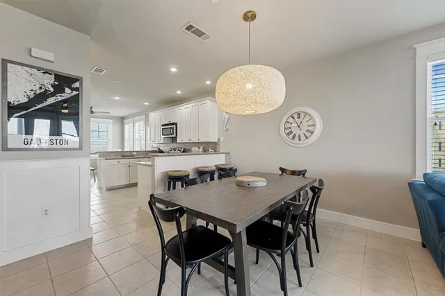 $550,000 | 4131 Pointe W Drive, Unit 201, Galveston, TX 77554