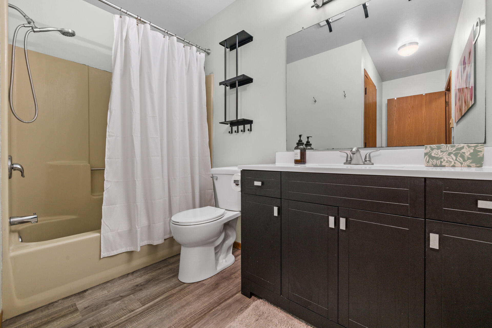 1700 Creek Road, Unit 204 West Bend, WI 53090 - Photo 20 of 25 15-Interior_1700 Creek Rd. Unit 204
