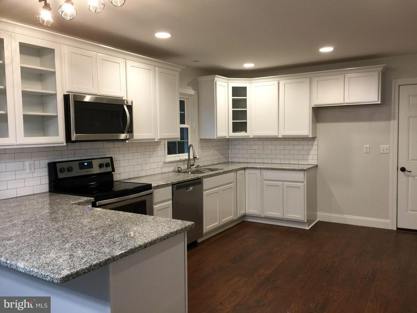 17 Oak Road Kirkwood, PA 17536 - Photo 4 of 22