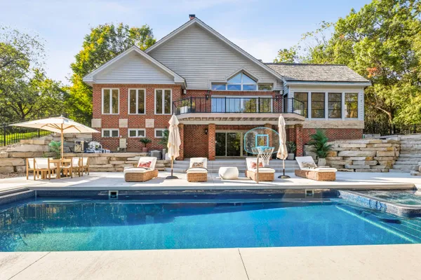 $1,500,000 | N29W30388 Hawksnest Court, Delafield, WI 53072