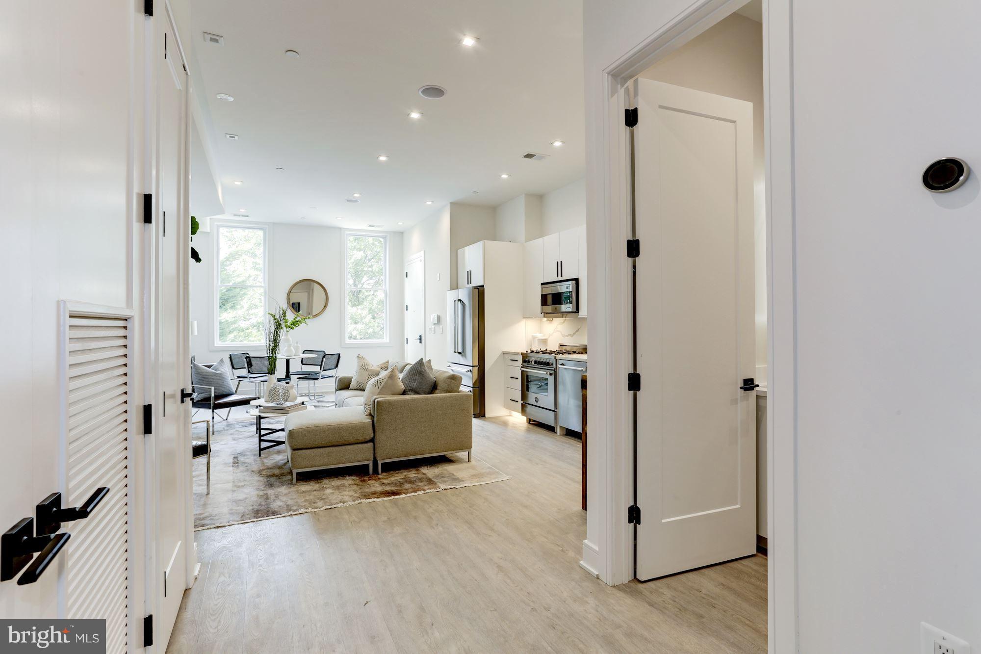 725 Euclid Street Northwest, Unit 2 Washington, DC 20001 - Photo 15 of 27 Interior (General)