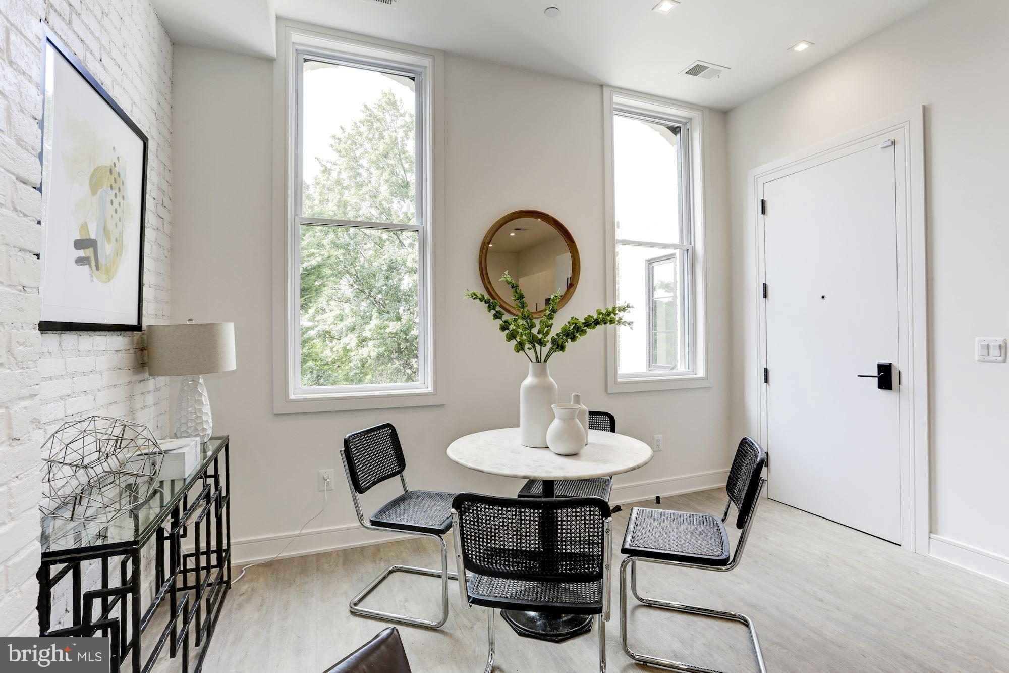 725 Euclid Street Northwest, Unit 2 Washington, DC 20001 - Photo 6 of 27 Dining Room