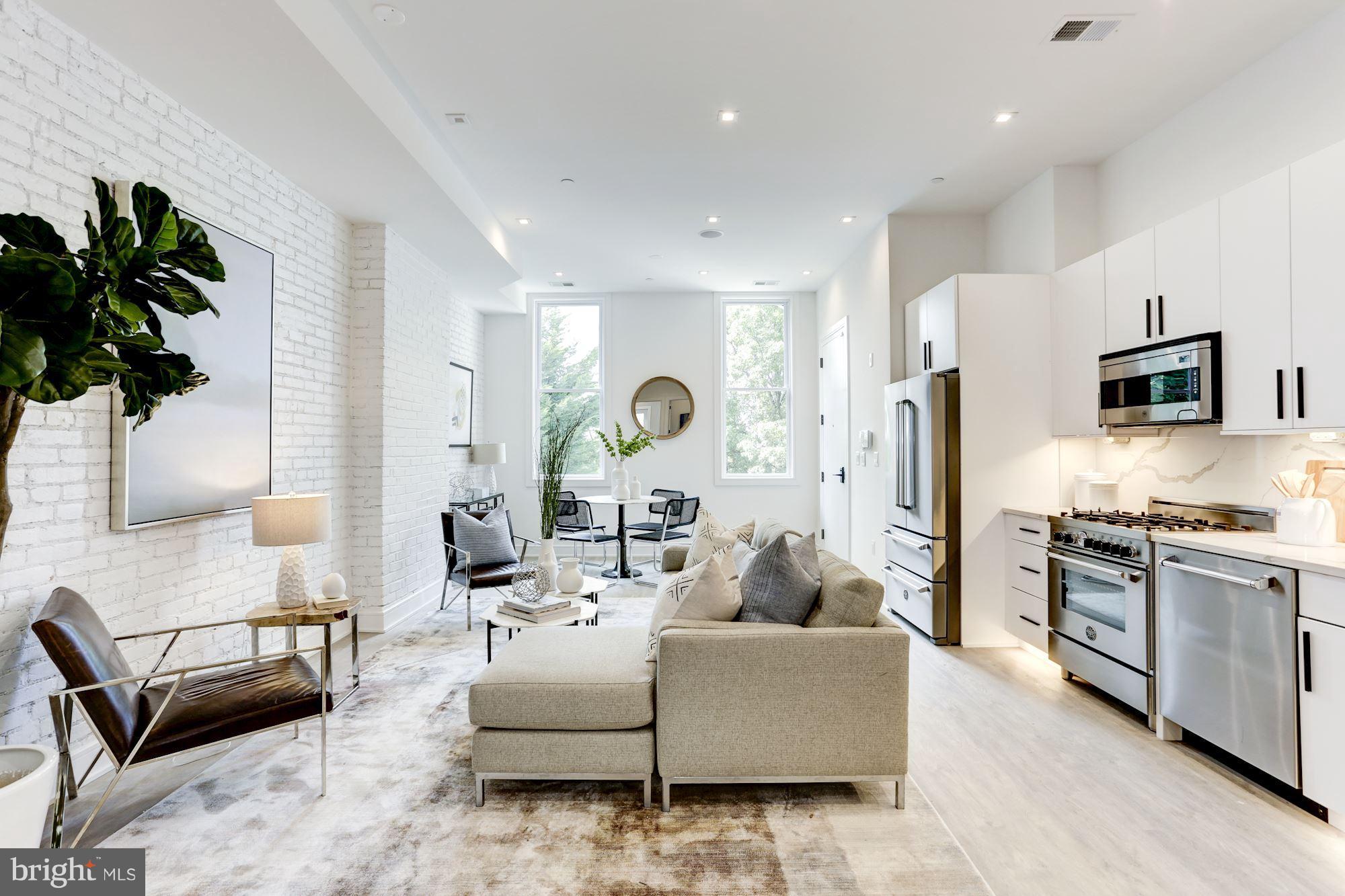 725 Euclid Street Northwest, Unit 2 Washington, DC 20001 - Photo 9 of 27 Living Room