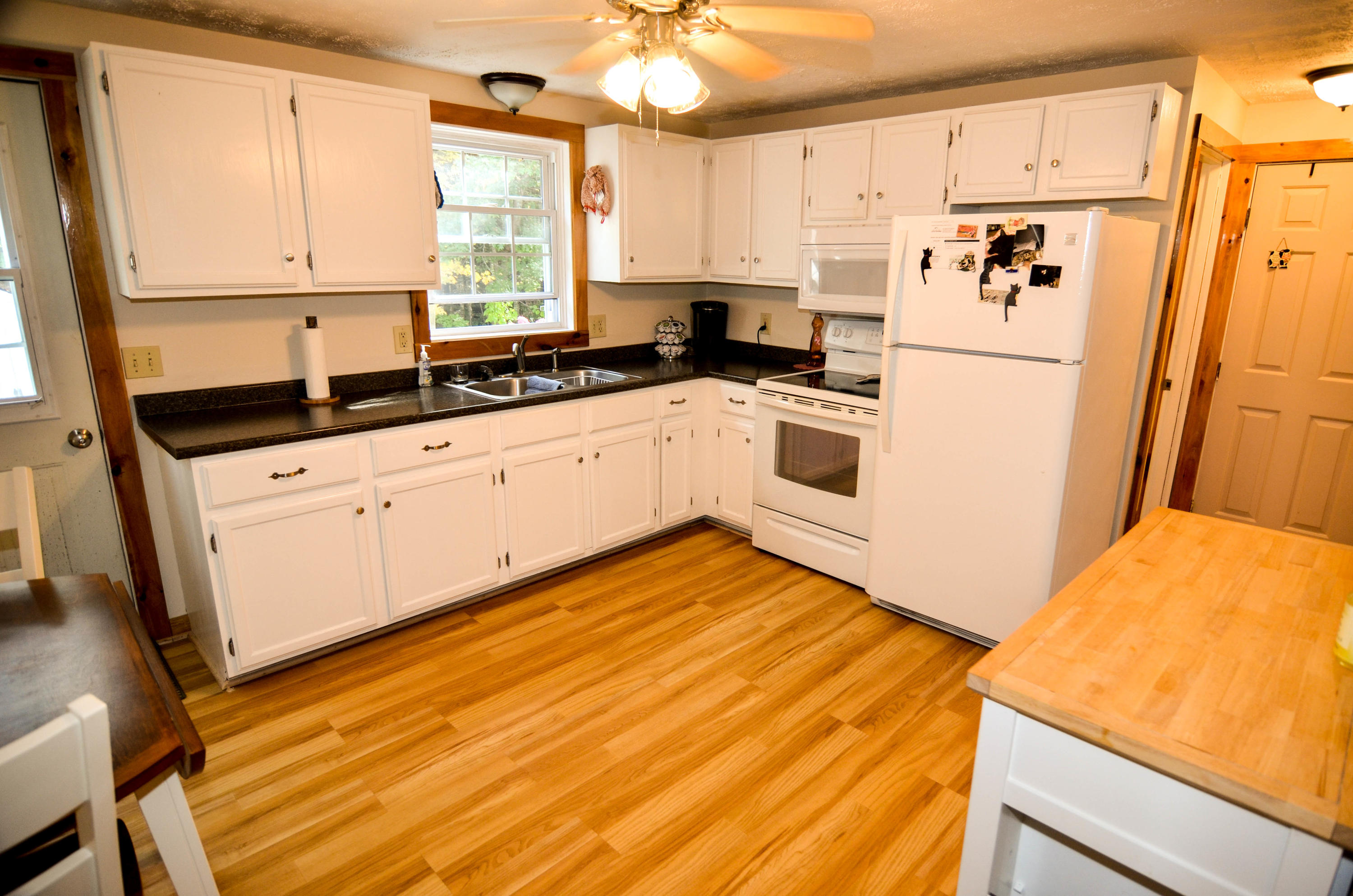 94 Lewiston Road, Unit 4 Gray, ME 04039 - Photo 10 of 36 Kitchen