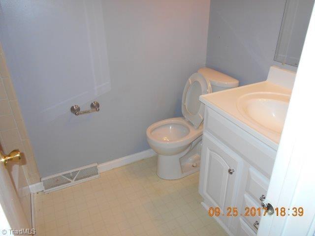 608 Brightsfield Court Rural Hall, NC 27045 - Photo 8 of 19