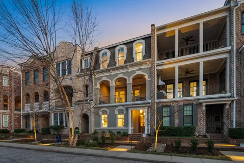 $1,900,000 | 3614 C West End Avenue, Nashville, TN 37205