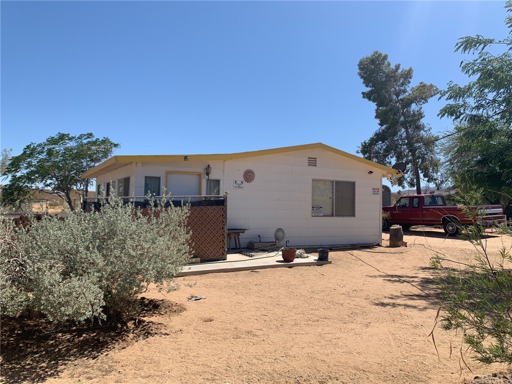 56965 Camulos Road Landers, CA 92285 - Photo 6 of 26