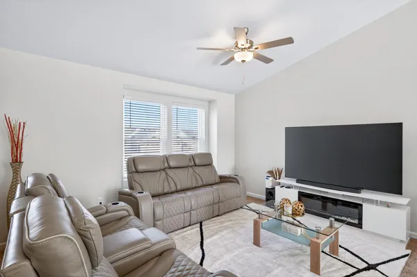 $420,000 | 5323 397th Street, North Branch, MN 55056