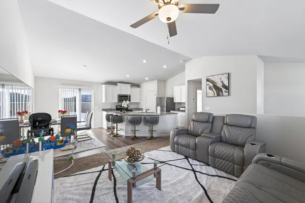 $420,000 | 5323 397th Street, North Branch, MN 55056