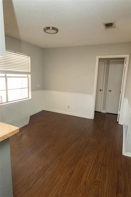 6919 West Cleburne Road Fort Worth, TX 76133 - Photo 33 of 40 Gallery Image 33