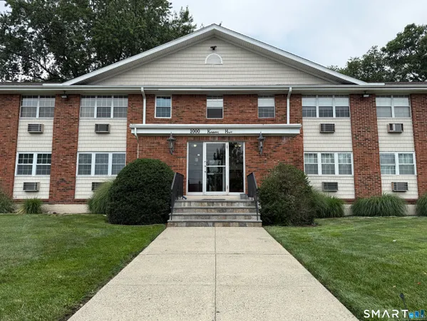 $2,500 | 1000 Knapps Highway, Unit 29, Fairfield, CT 06825