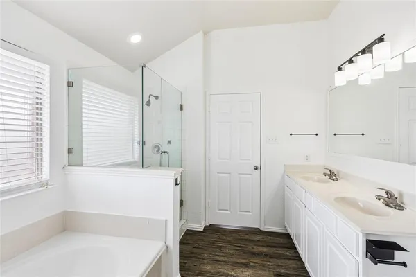 $3,500 | 9009 Water Oak Drive, Arlington, TX 76002