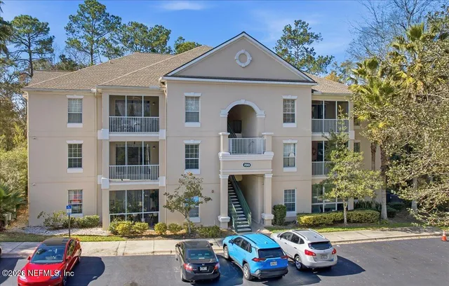 $190,000 | 8601 Beach Boulevard, Unit 206, Jacksonville, FL 32216