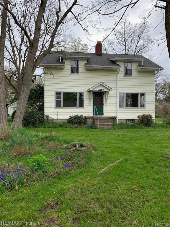 1247 Byron Road Howell, MI 48843 - Photo 1 of 18