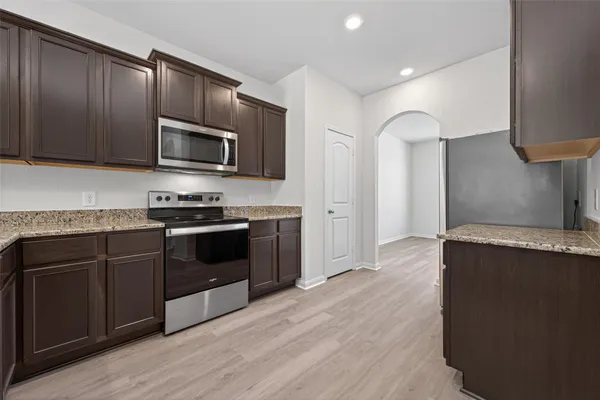 $1,595 | 10623 Lost Maples Drive, Cleveland, TX 77328