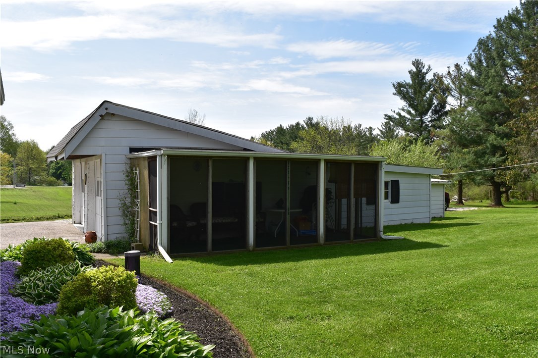 9862 Old State Road Chardon, OH 44024 - Photo 26 of 28