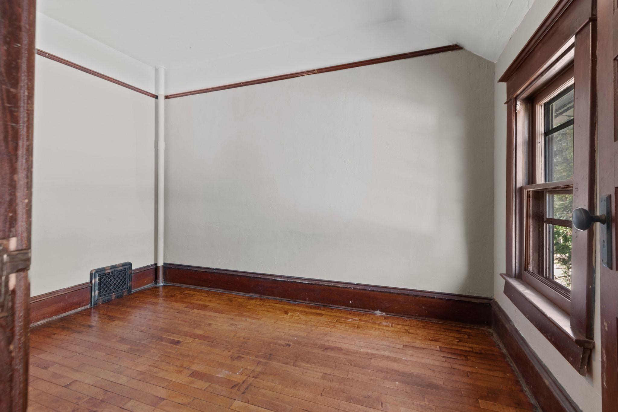 1102 North Division Street Appleton, WI 54911 - Photo 31 of 45