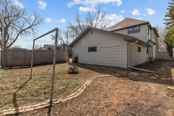 $285,000 | 1102 North Division Street, Appleton, WI 54911