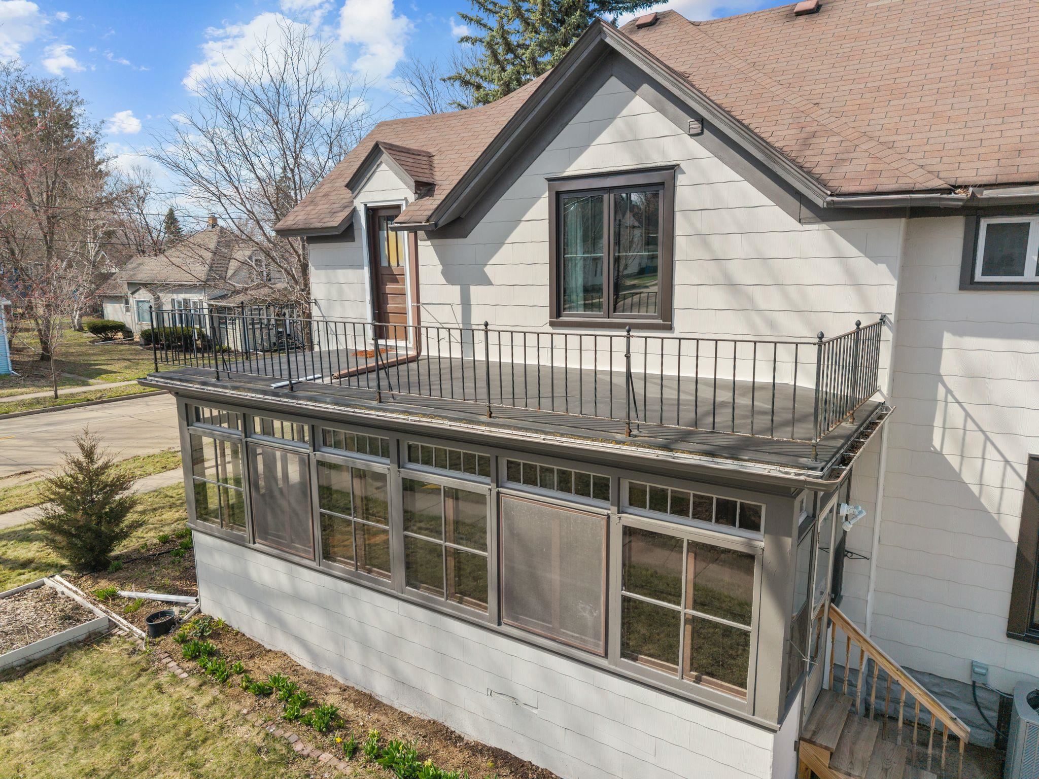 1102 North Division Street Appleton, WI 54911 - Photo 40 of 45