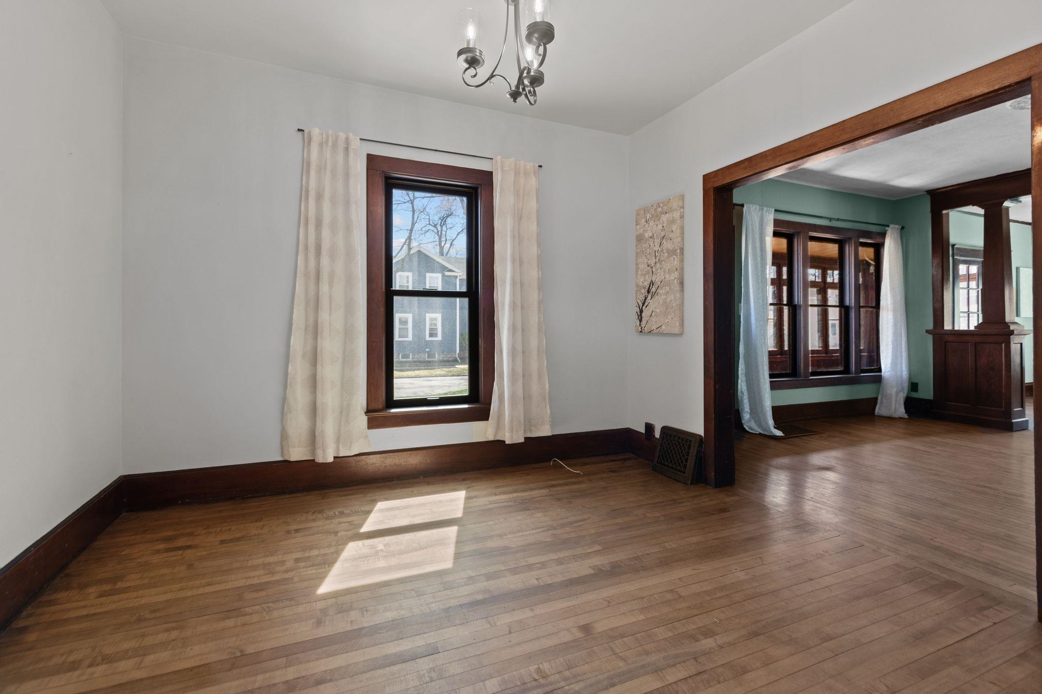 1102 North Division Street Appleton, WI 54911 - Photo 9 of 45