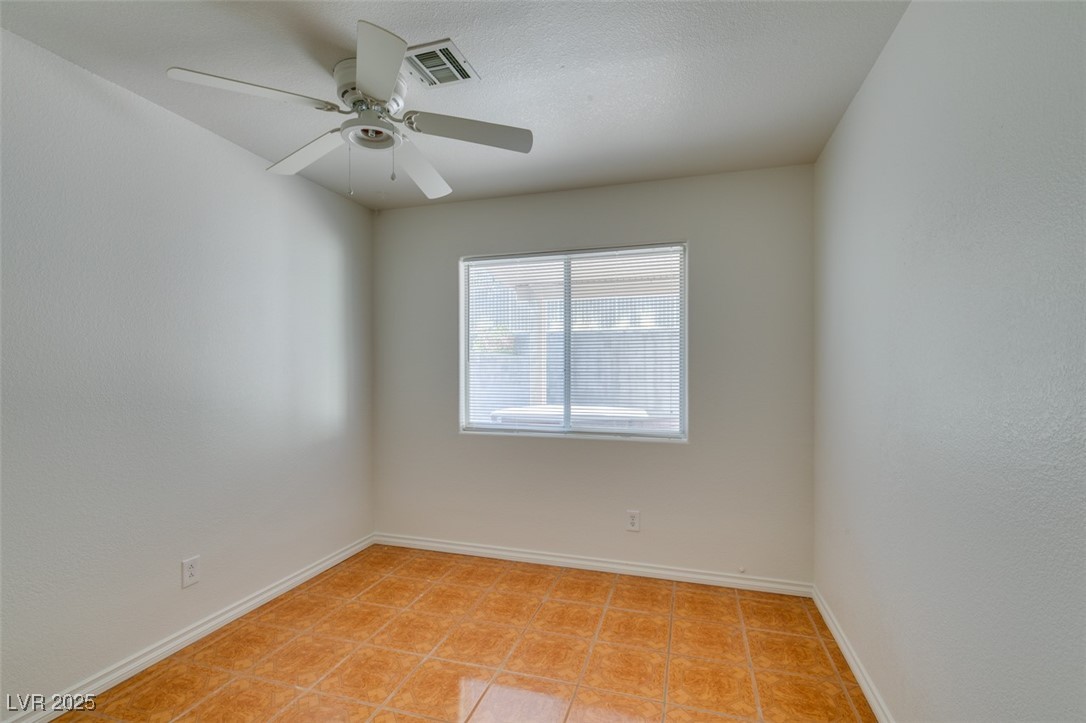 7233 Eaglegate Street Las Vegas, NV 89131 - Photo 32 of 49