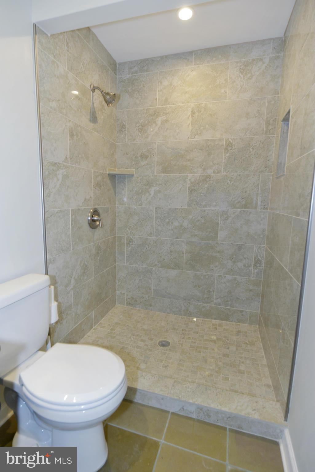 3600 Kenway Street Silver Spring, MD 20906 - Photo 13 of 25 Bath