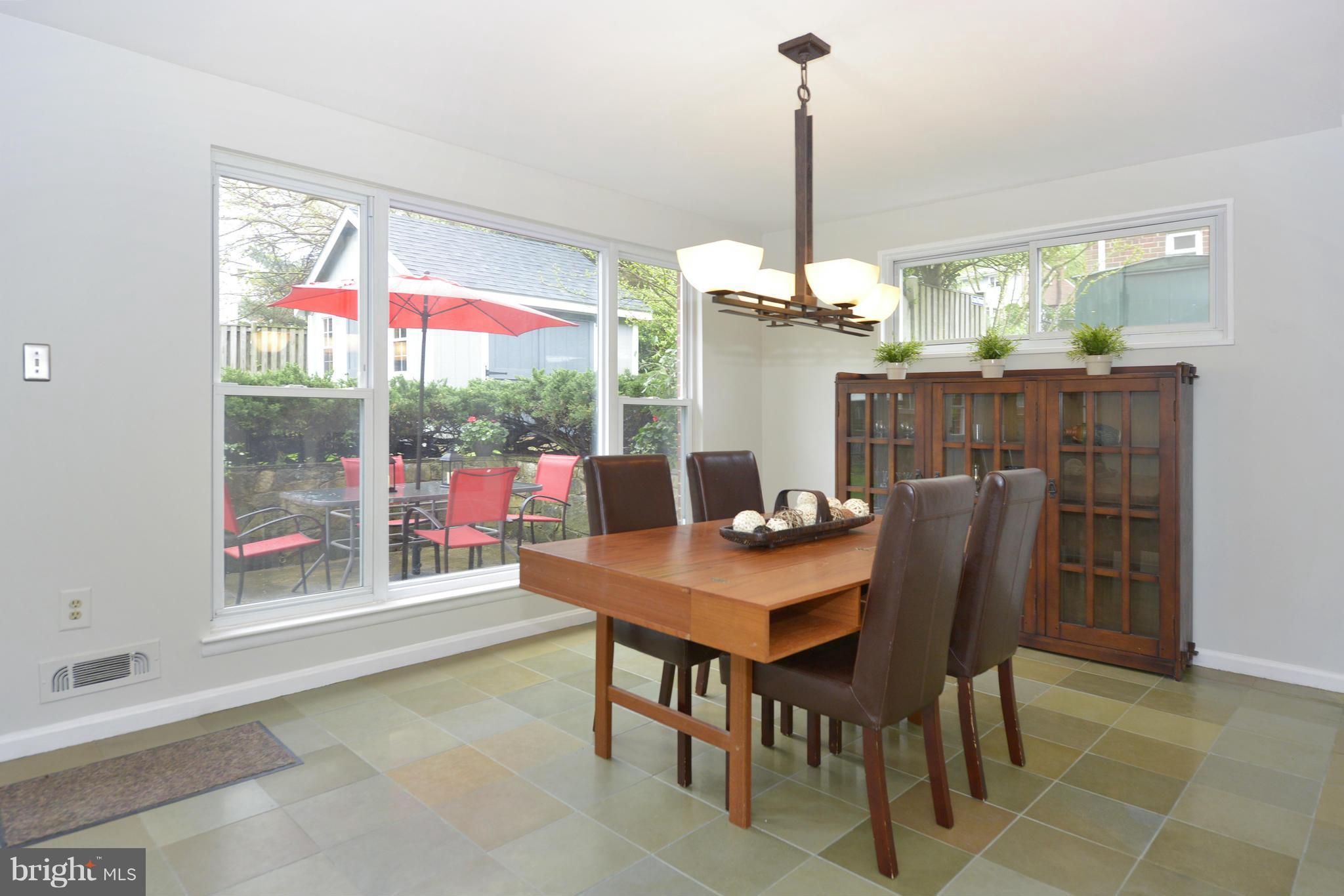 3600 Kenway Street Silver Spring, MD 20906 - Photo 7 of 25 Dining Room