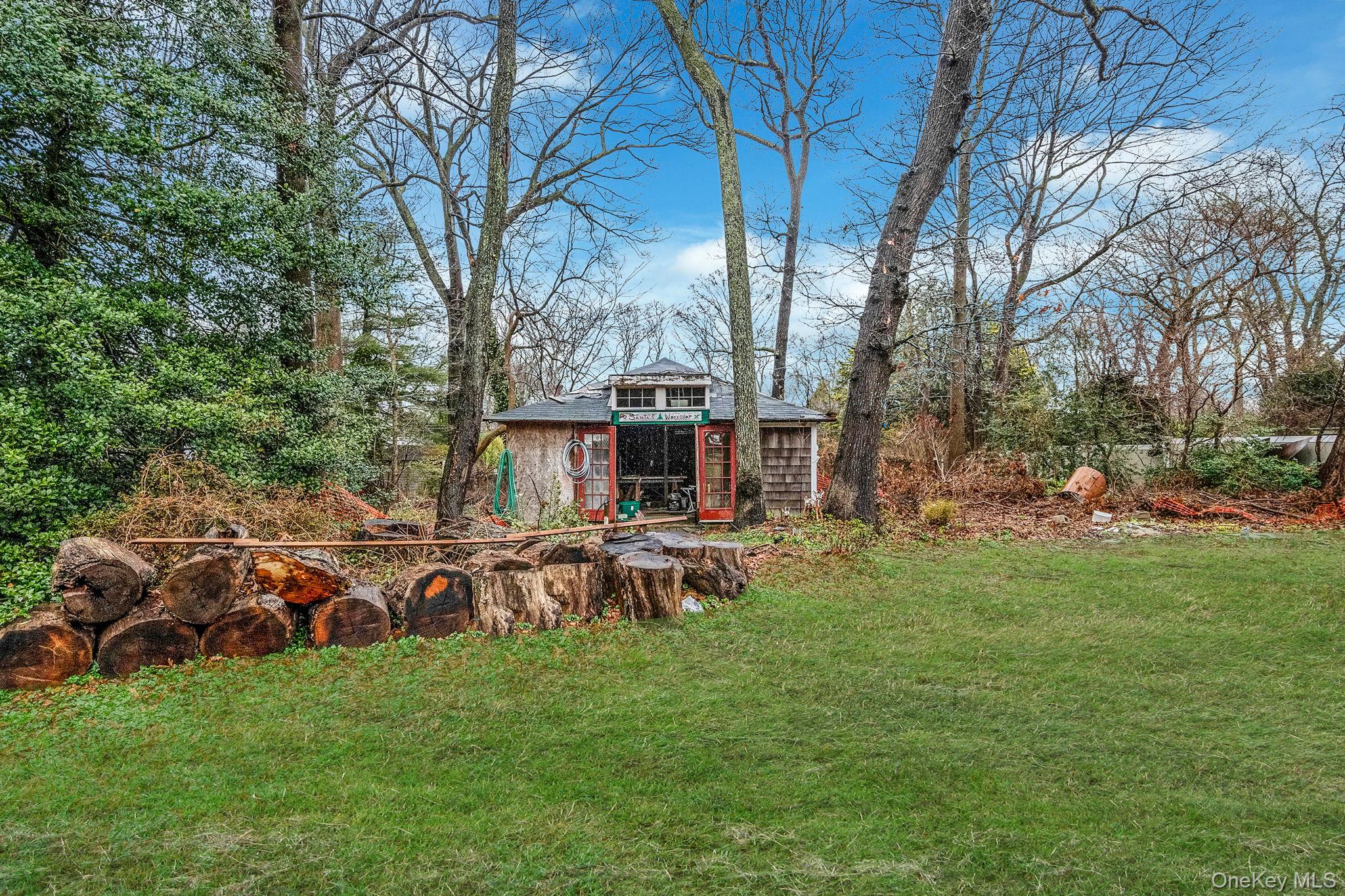 273 North Country Road Miller Place, NY 11764 - Photo 8 of 31