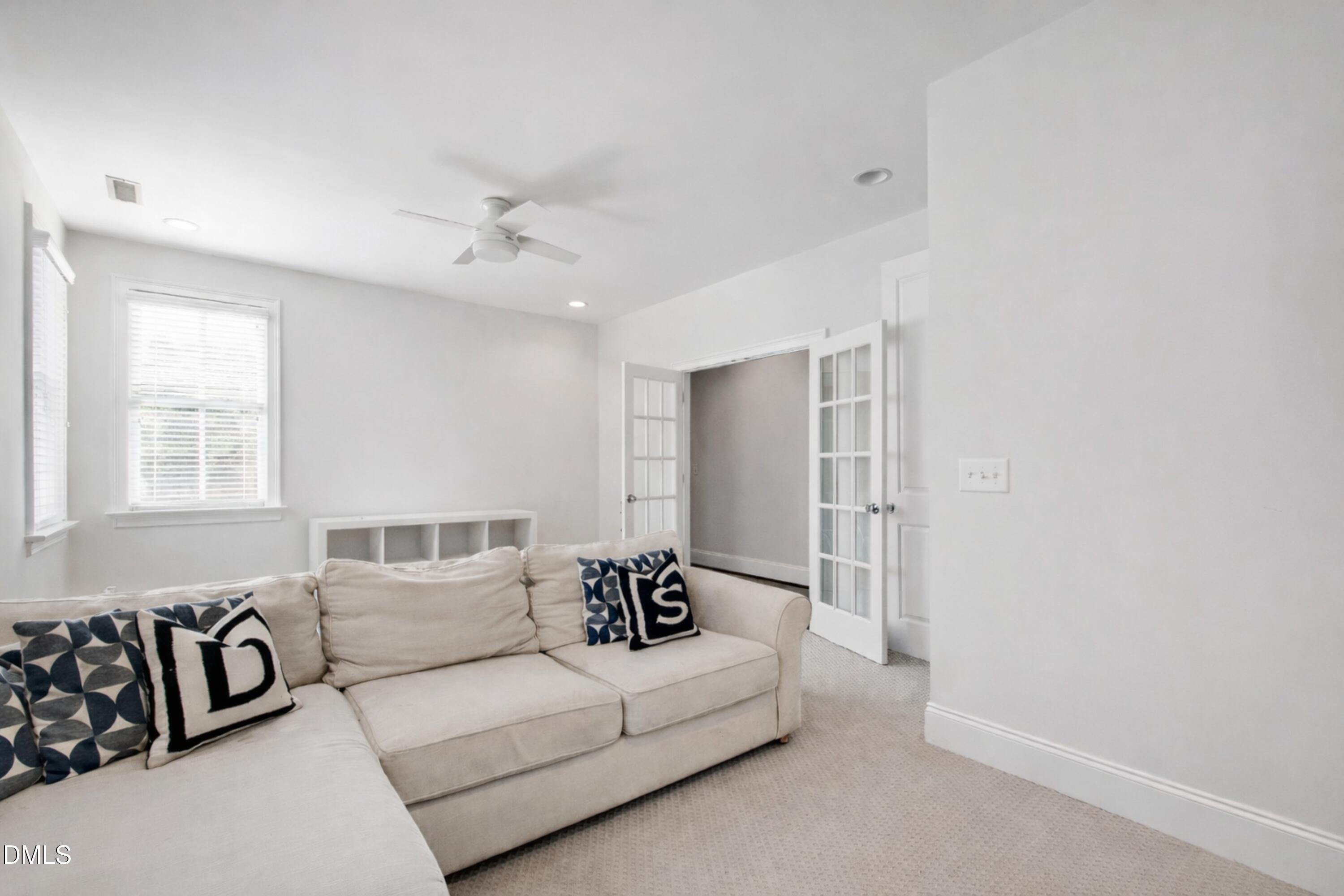 2615 Davis Street Raleigh, NC 27608 - Photo 51 of 67 Living Room