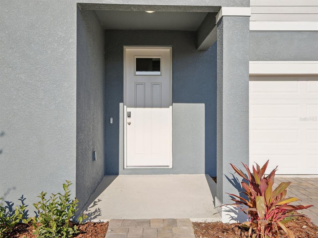 13311 Shellmore Avenue Palmetto, FL 34221 - Photo 4 of 46