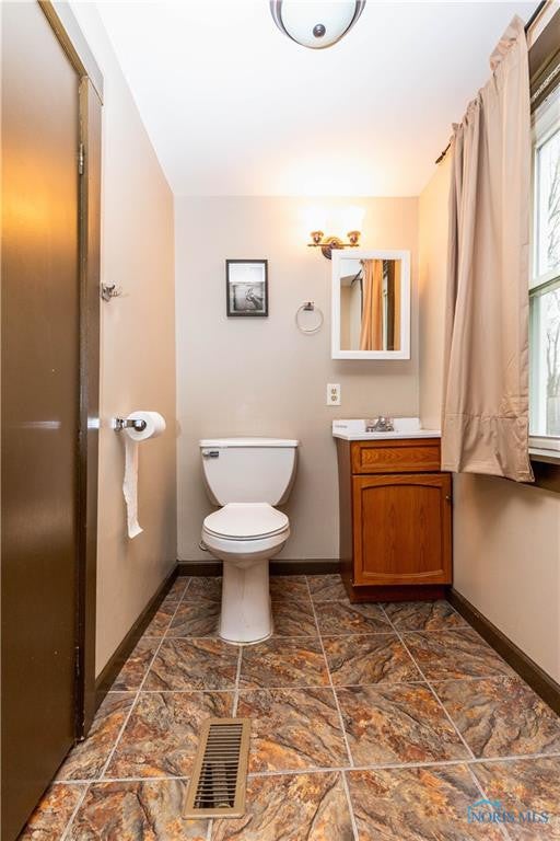 402 Summit Street Defiance, OH 43512 - Photo 14 of 22 Gallery Image 14