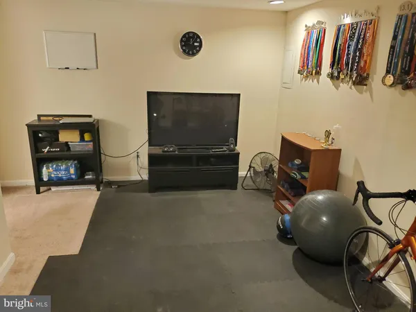 $2,600 | 14721 Basingstoke Loop, Centreville, VA 20120