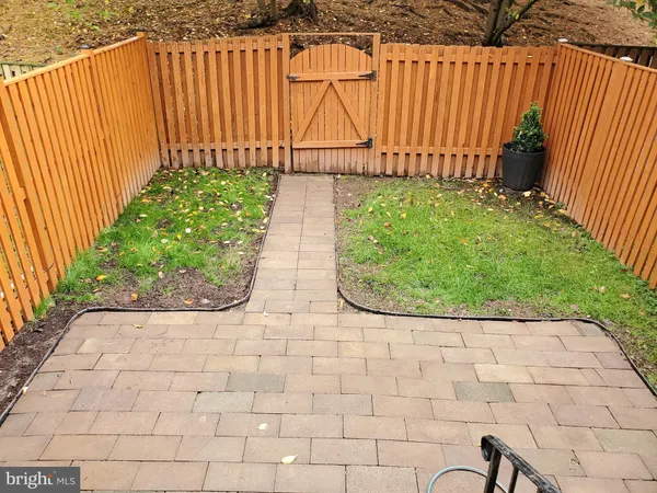 $2,600 | 14721 Basingstoke Loop, Centreville, VA 20120