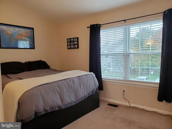 $2,600 | 14721 Basingstoke Loop, Centreville, VA 20120