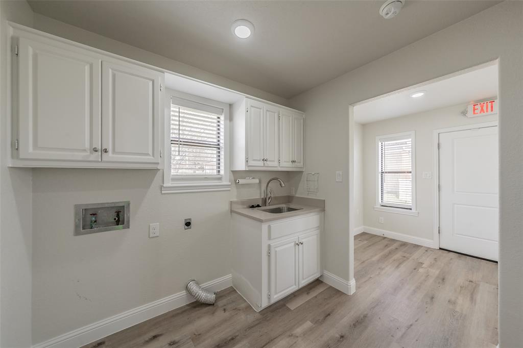 337 Travis Road Decatur, TX 76234 - Photo 13 of 32