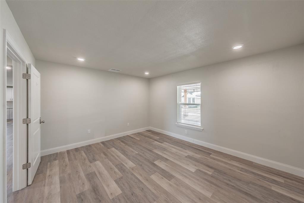 337 Travis Road Decatur, TX 76234 - Photo 26 of 32