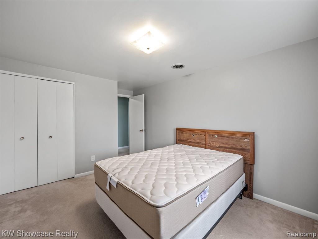 30728 West 14 Mile Road West Bloomfield, MI 48322 - Photo 23 of 30