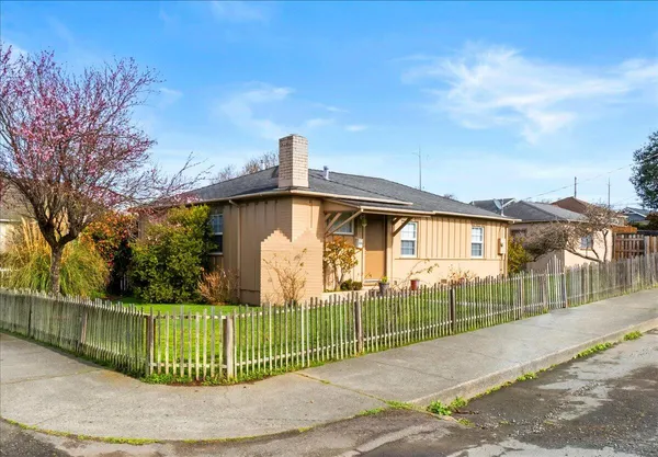 $370,777 | 2533 Garland Street, Eureka, CA 95501