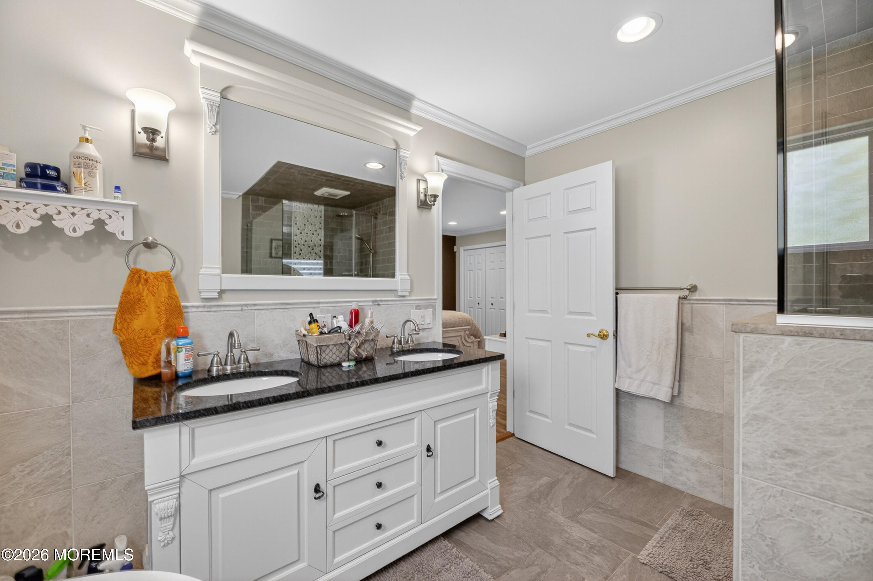 76 Coldspring Road Freehold, NJ 07728 - Photo 22 of 41 76ColdspringRd Primary Bath