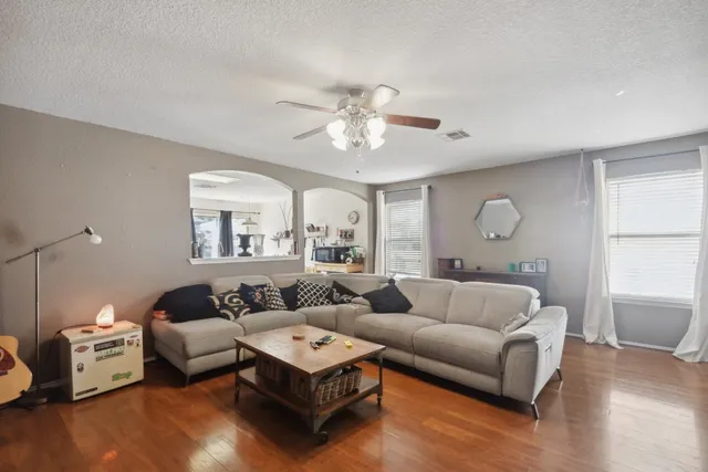 $280,000 | 17405 Wiseman Drive, Pflugerville, TX 78660