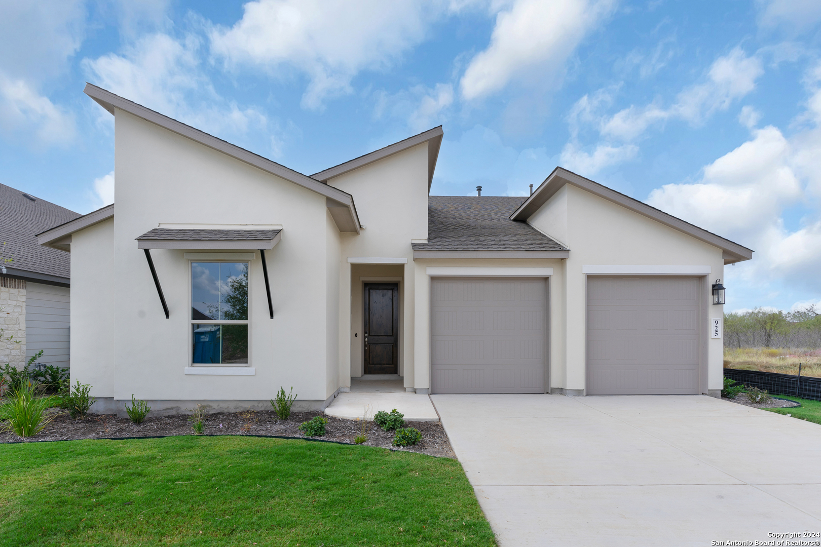 925 Nolte Bend Seguin, TX 78155 - Photo 4 of 47
