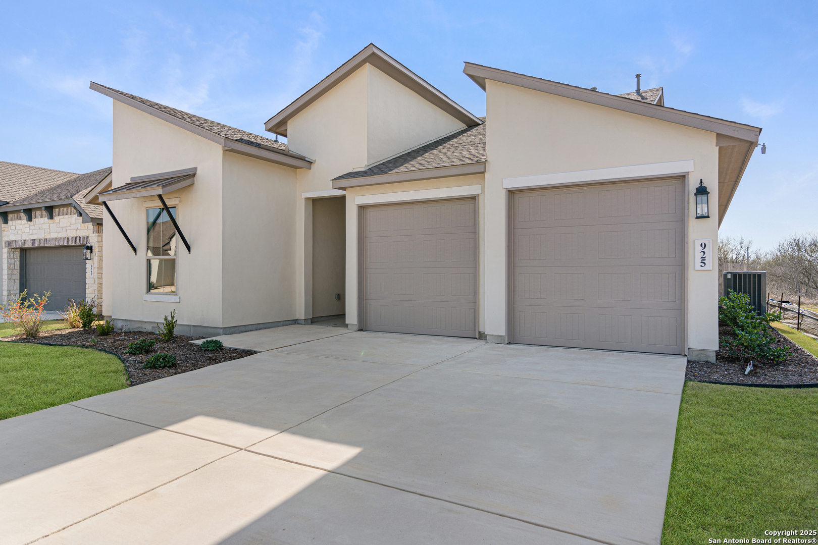 925 Nolte Bend Seguin, TX 78155 - Photo 6 of 47