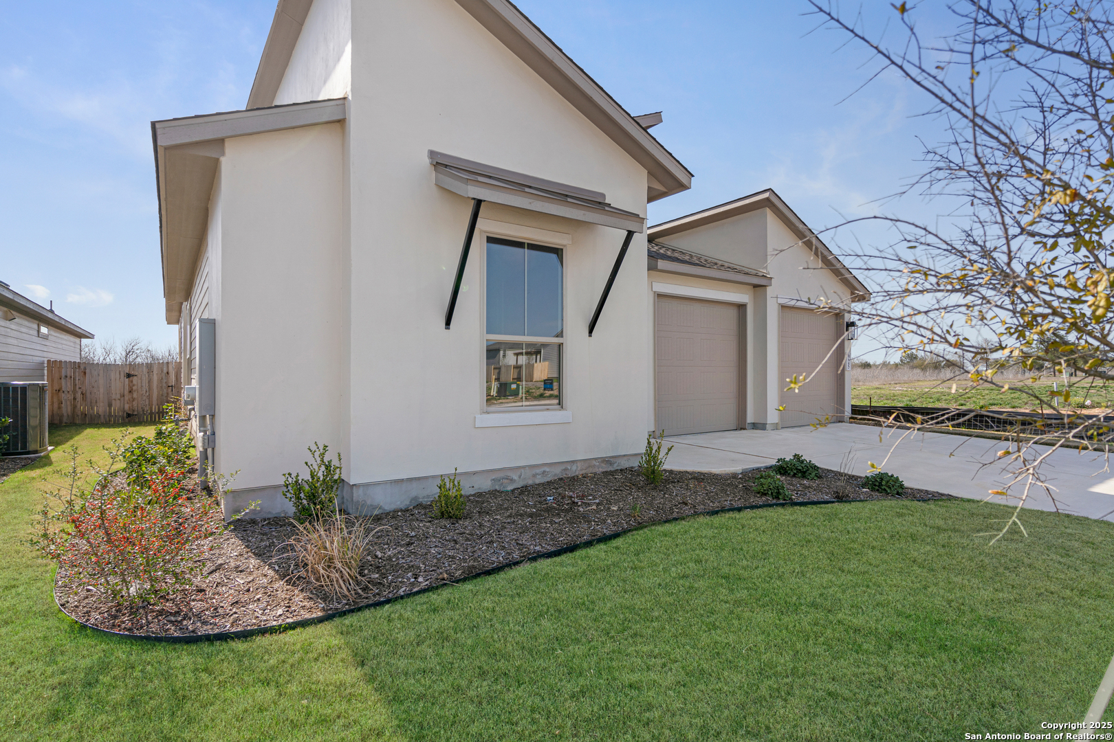 925 Nolte Bend Seguin, TX 78155 - Photo 7 of 47