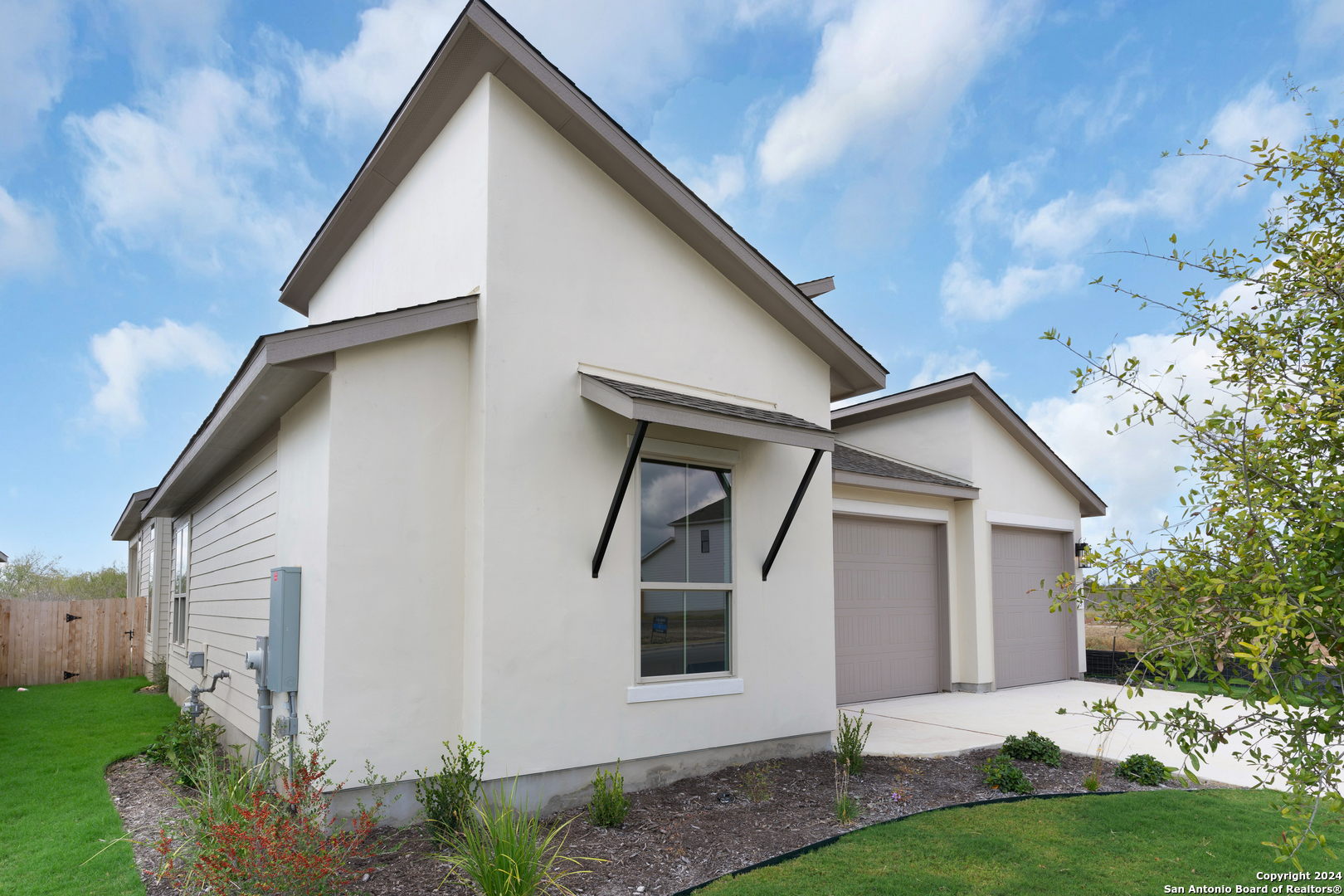 925 Nolte Bend Seguin, TX 78155 - Photo 9 of 47