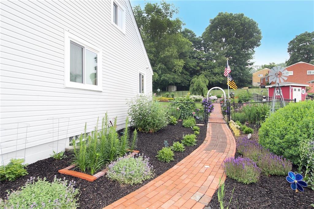 4937 McAnulty Road Pittsburgh, PA 15236 - Photo 20 of 40 Gallery Image 20