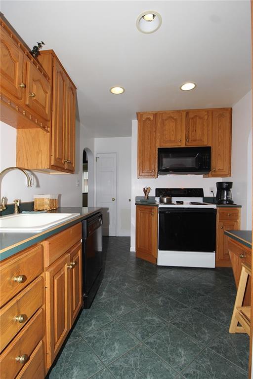 4937 McAnulty Road Pittsburgh, PA 15236 - Photo 23 of 40 Gallery Image 23