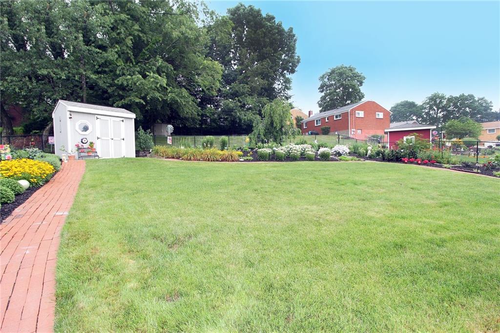 4937 McAnulty Road Pittsburgh, PA 15236 - Photo 36 of 40 Gallery Image 36