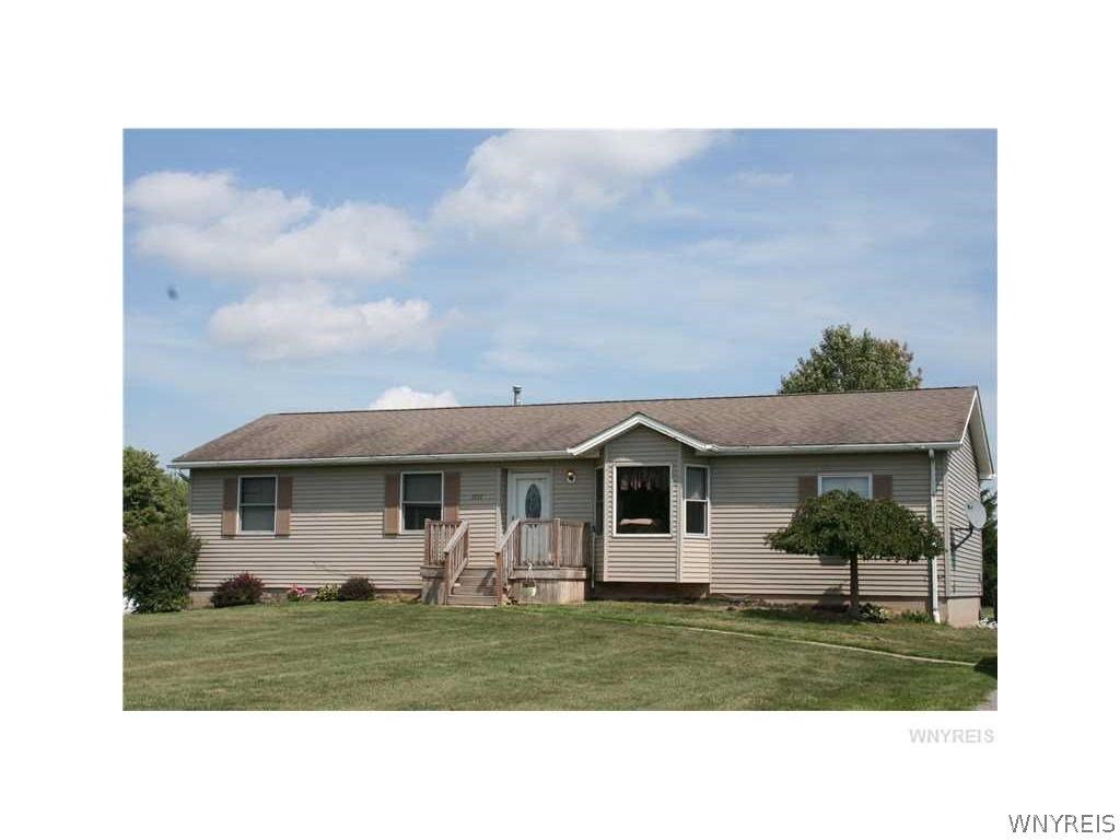 5753 Wynkoop Road Lockport Town, NY 14094 - Photo 1 of 1