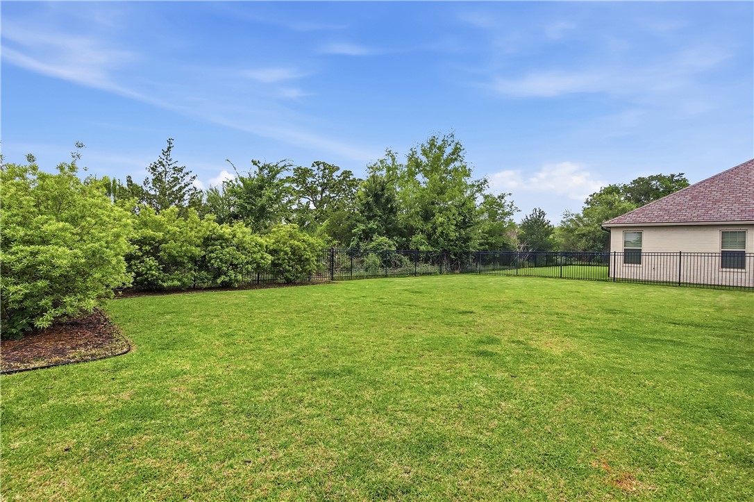 2852 Persimmon Ridge Court Bryan, TX 77807 - Photo 32 of 36