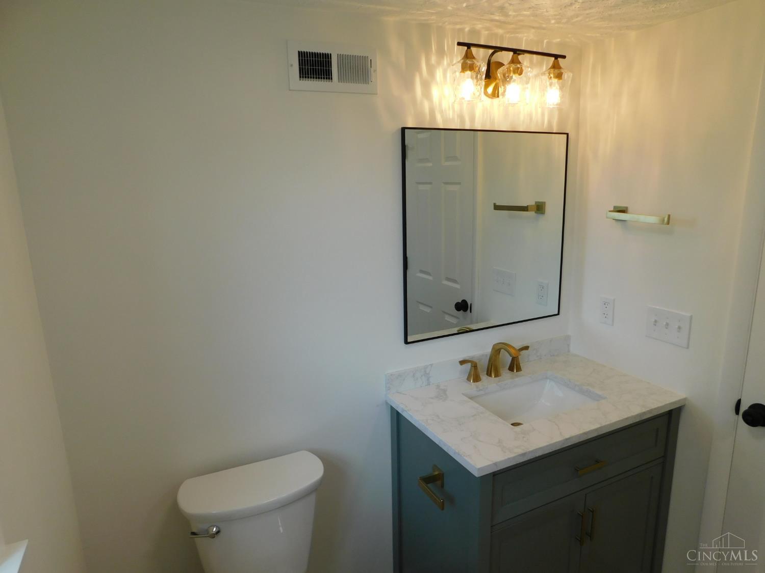 11542 Carolina Trace Road Harrison, OH 45030 - Photo 11 of 18